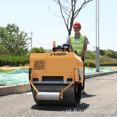 Tambor duplo a pé atrás do equipamento de compactação de rolos vibratórios compactador FYL-750